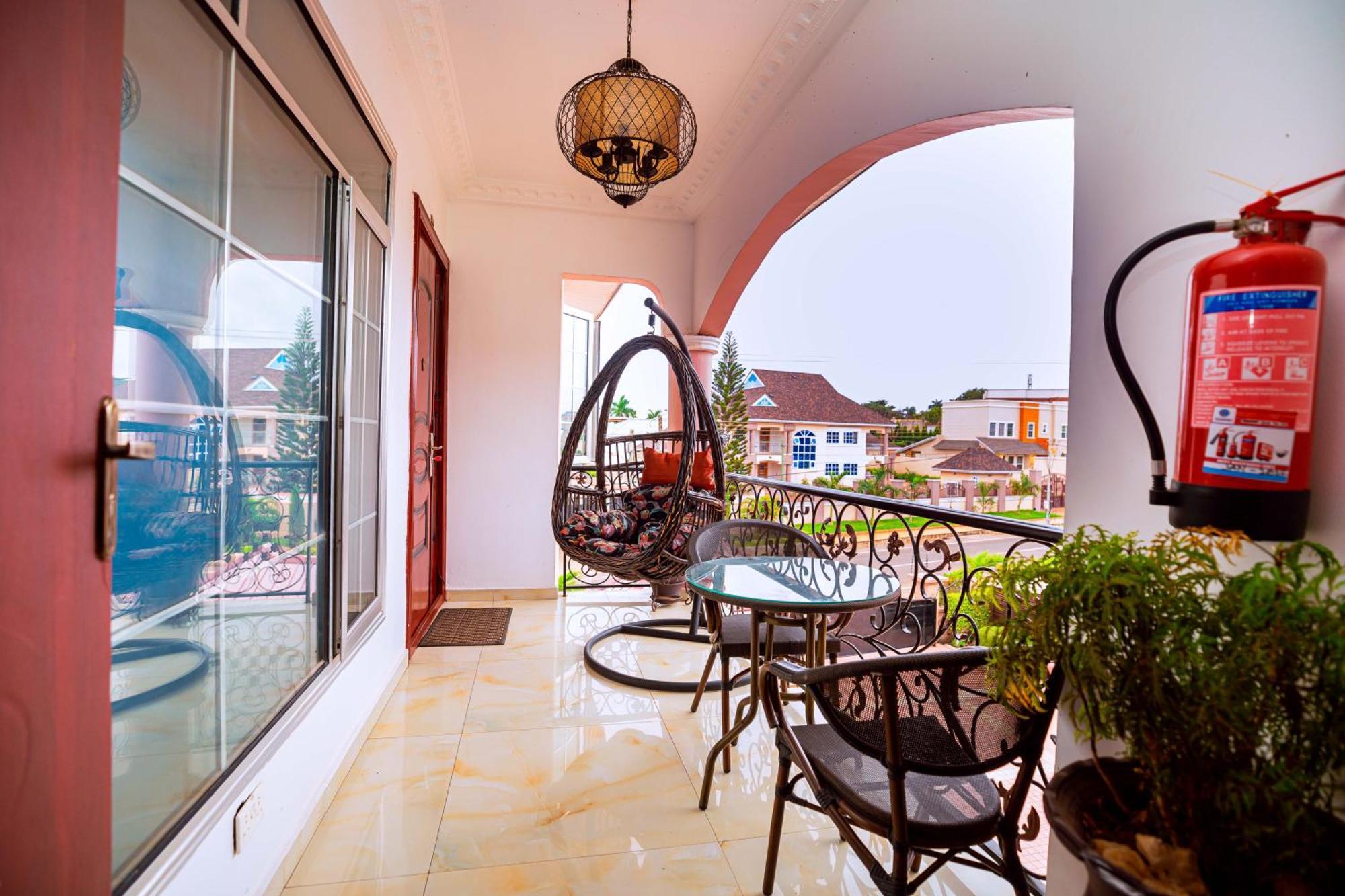 Ibranad Apartments Akra Zewnętrze zdjęcie